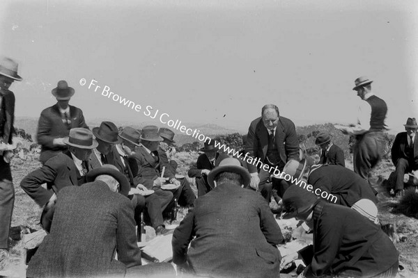 GROUP AT PICNIC